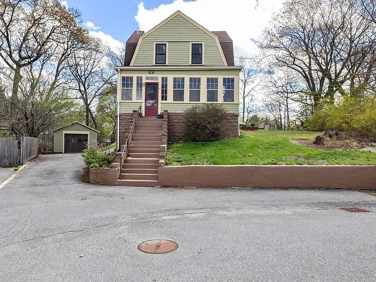 Listing photo 3