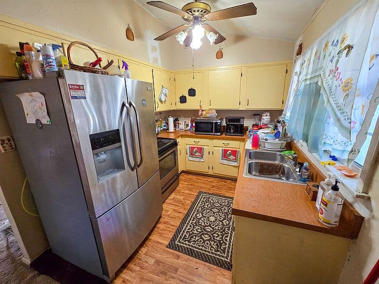 Listing photo 4