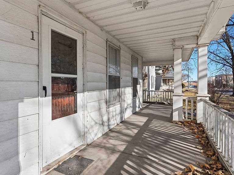 Listing photo 4