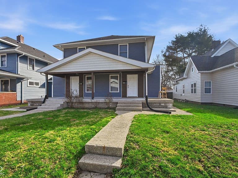Listing photo 2
