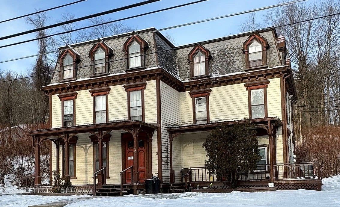 Primary listing photo