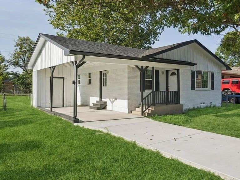 Listing photo 3