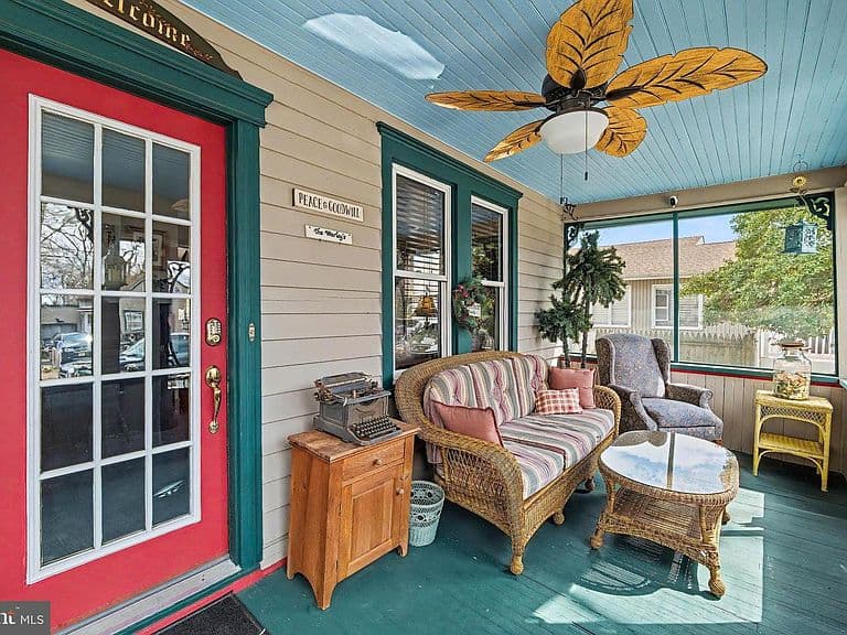 Listing photo 3