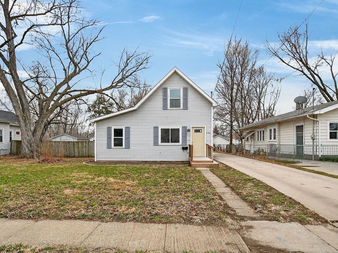 Primary listing photo