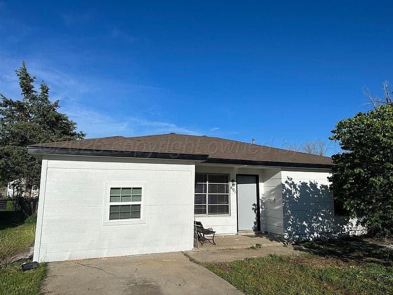 Listing photo 4