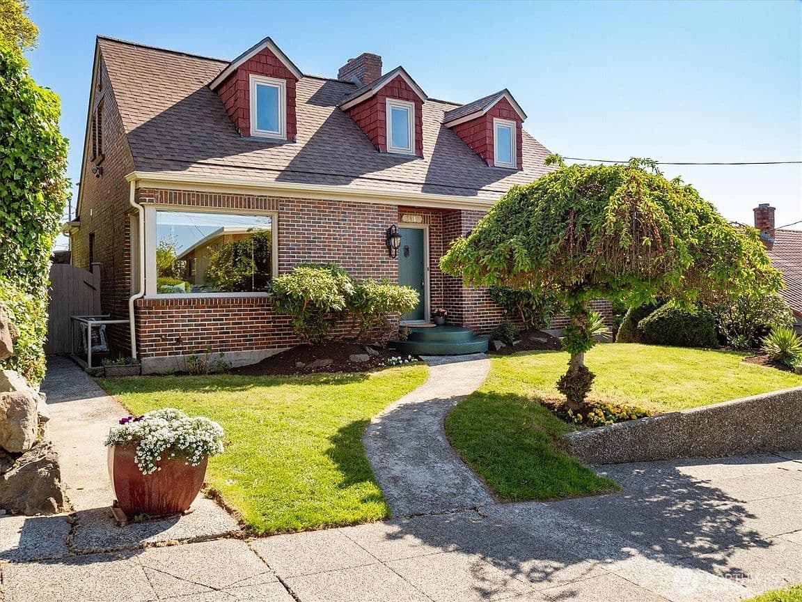 Primary listing photo