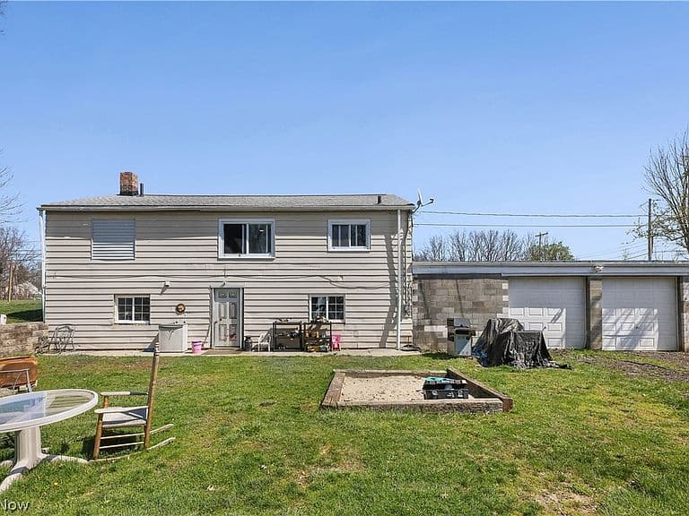 Listing photo 4