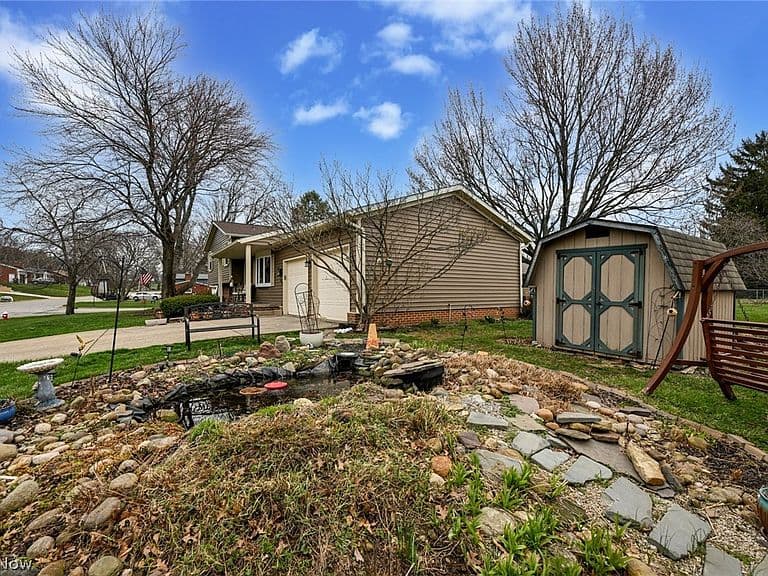 Listing photo 5