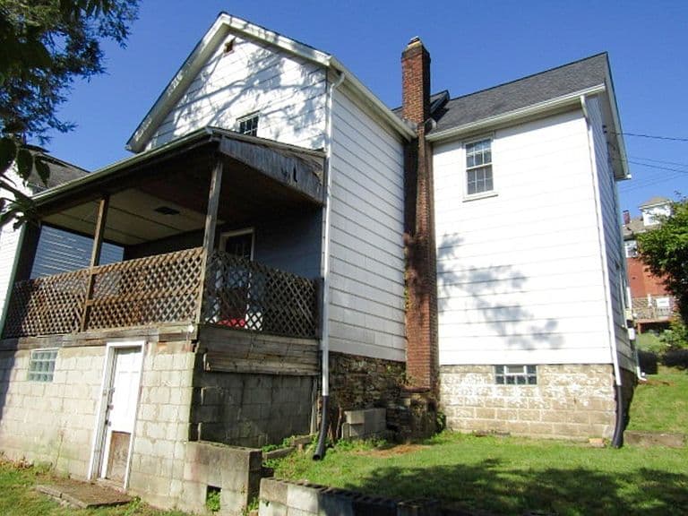 Listing photo 4