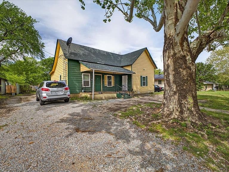 Listing photo 4