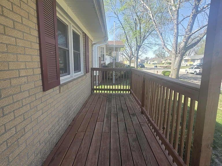 Listing photo 3