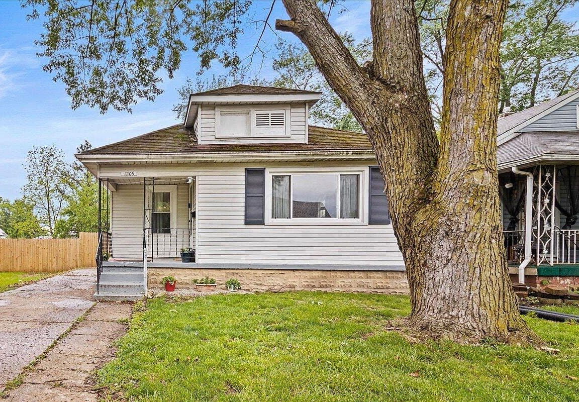 Primary listing photo