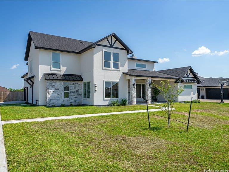 Listing photo 2