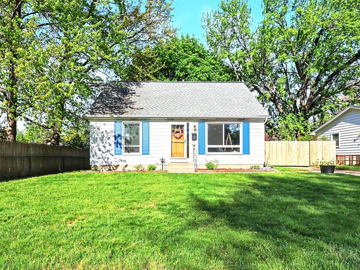 Primary listing photo