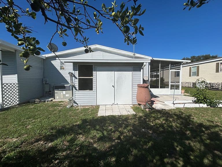 Listing photo 4