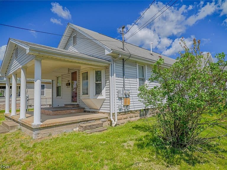 Listing photo 3