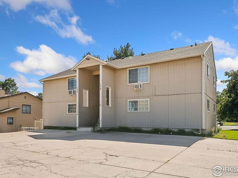 Listing photo 3