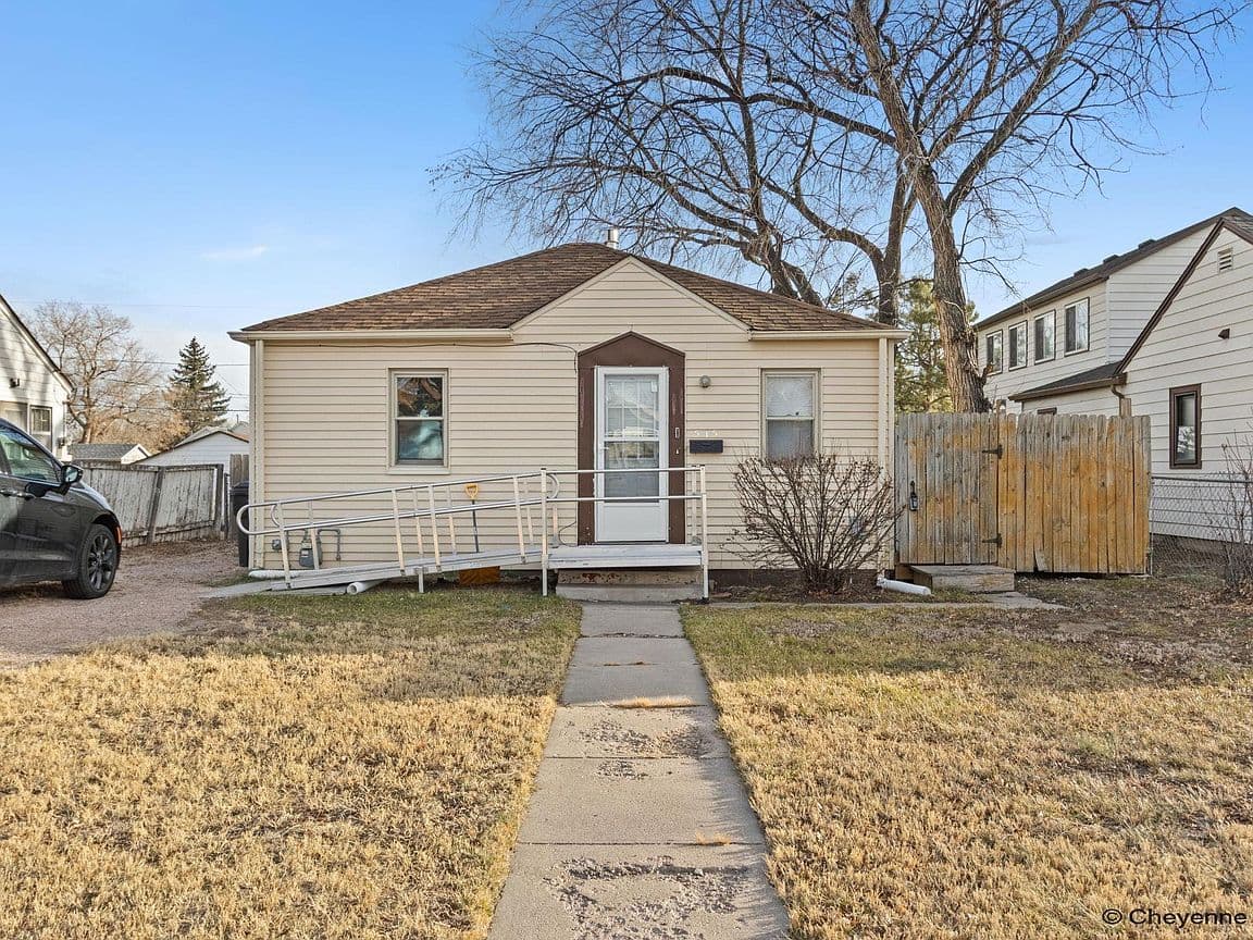 Primary listing photo