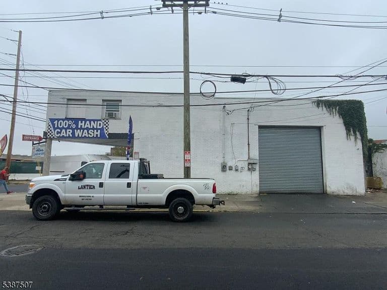 Listing photo 4