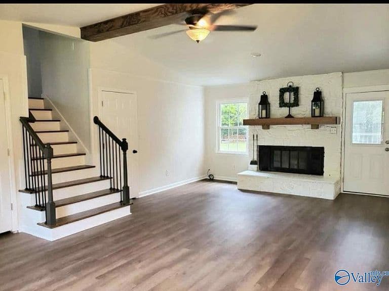 Listing photo 5