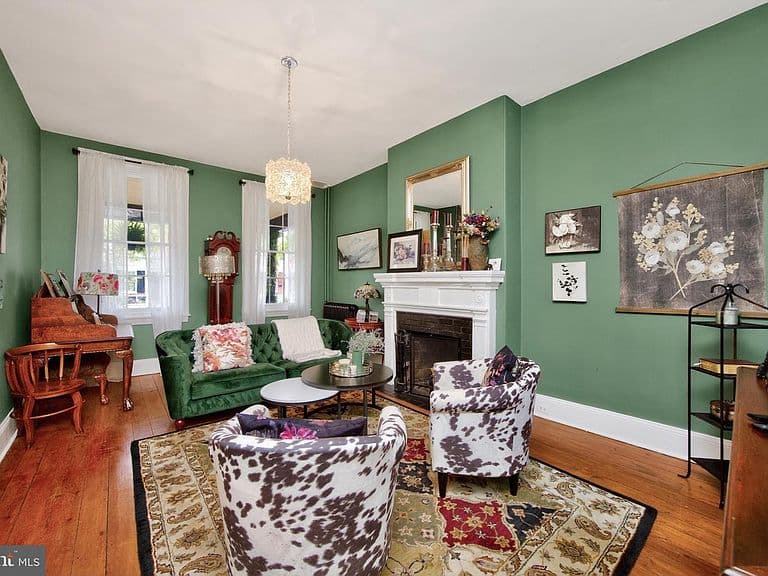 Listing photo 5