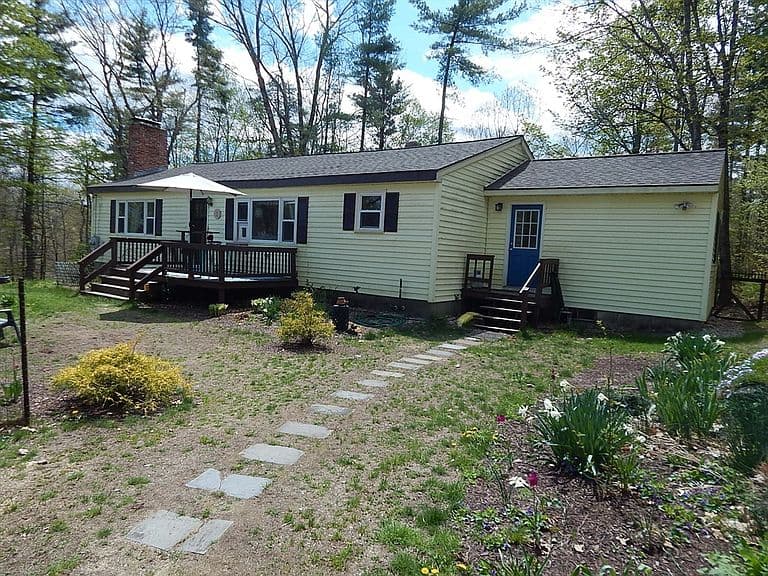 Listing photo 2