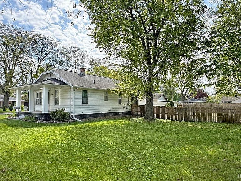 Listing photo 4