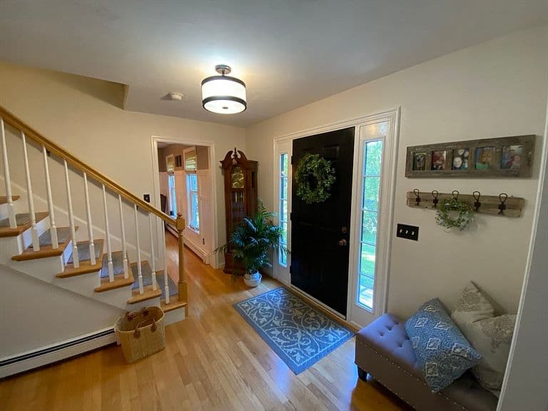 Listing photo 3
