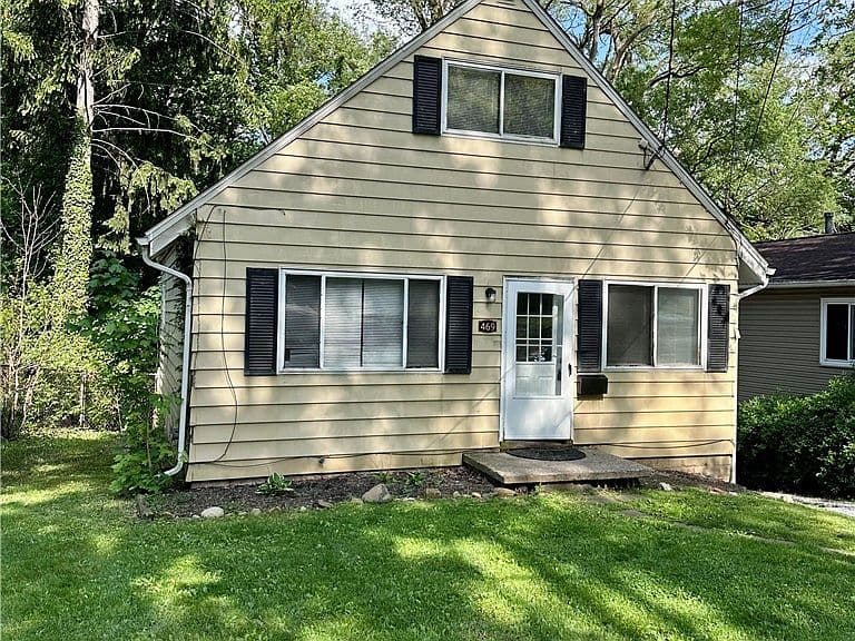 Listing photo 2