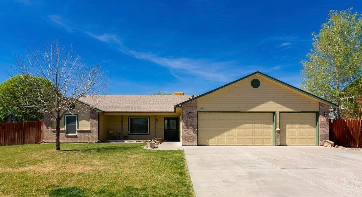 Primary listing photo