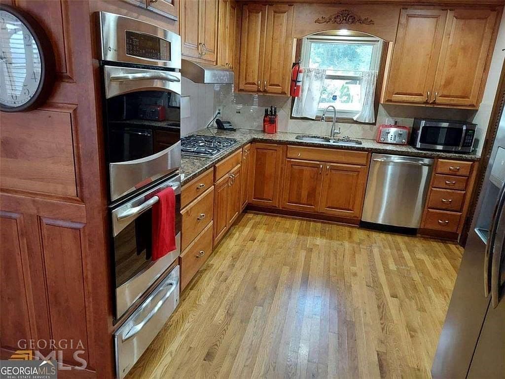 Primary listing photo