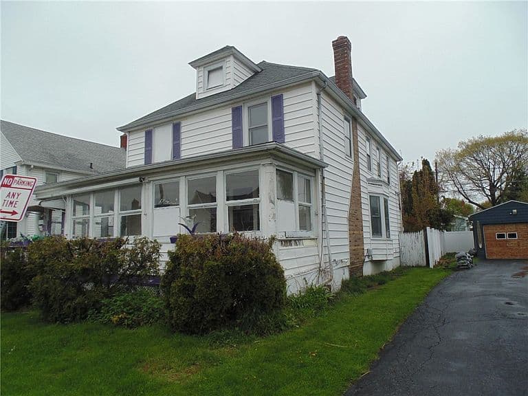 Listing photo 3