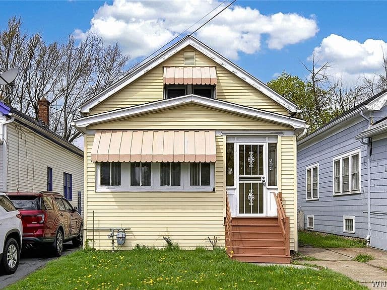 Listing photo 3