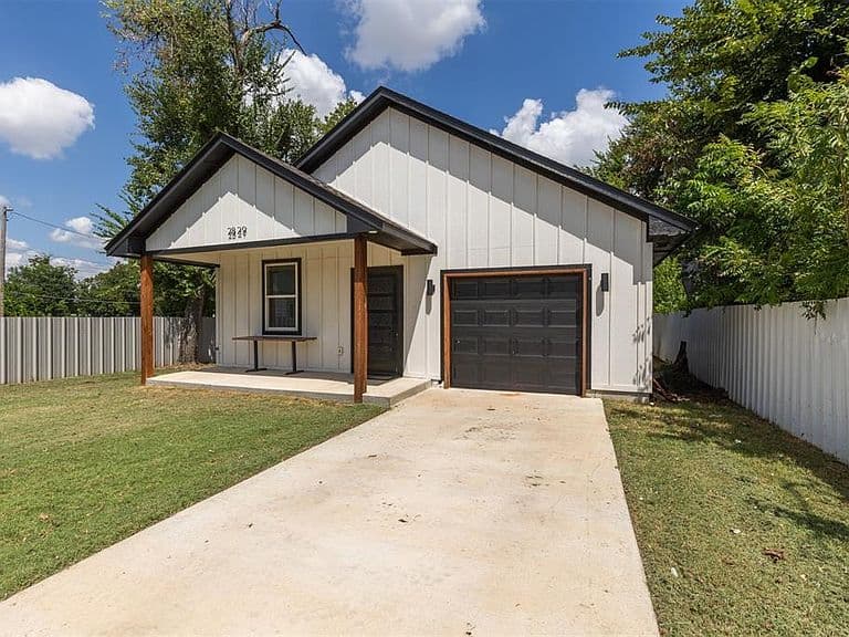 Listing photo 4