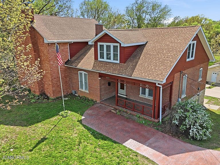 Listing photo 4