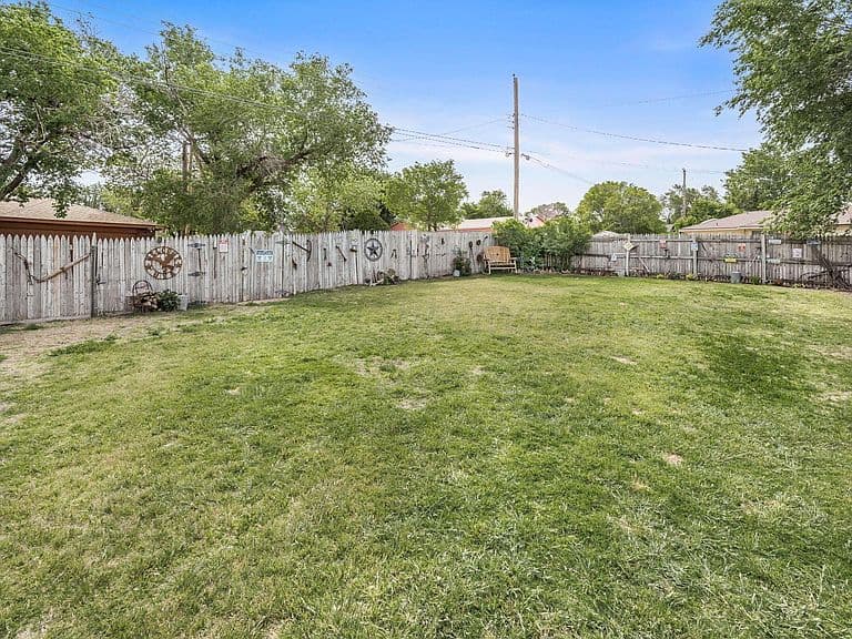 Listing photo 5