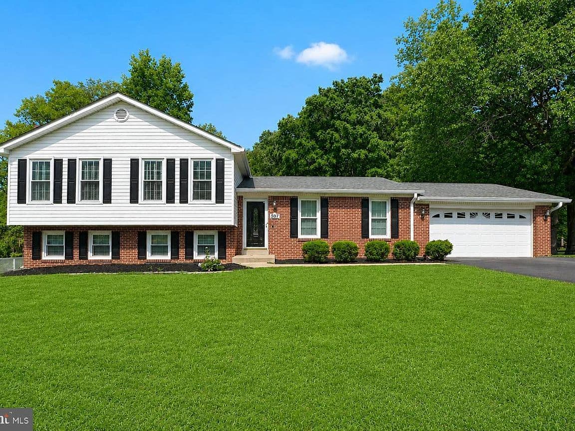 Primary listing photo