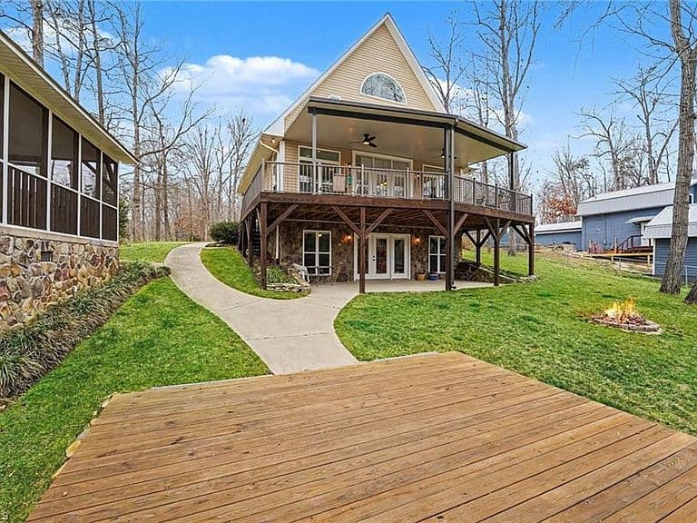Listing photo 5
