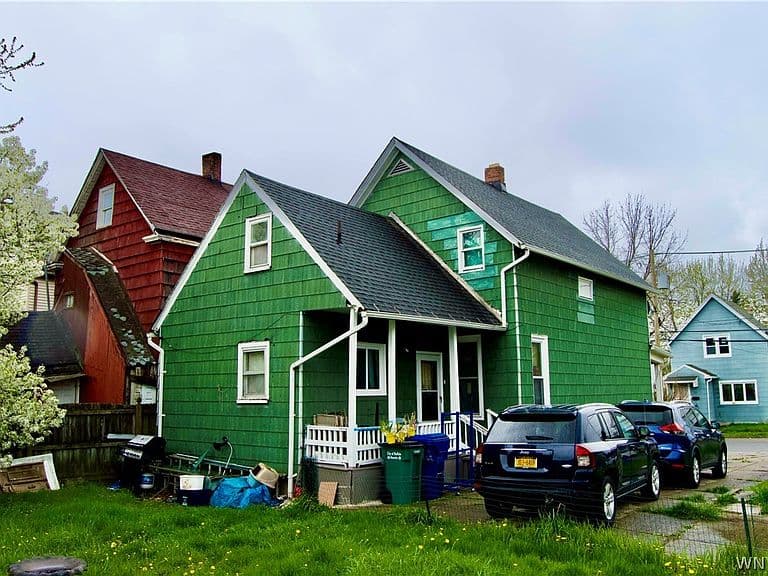 Listing photo 3