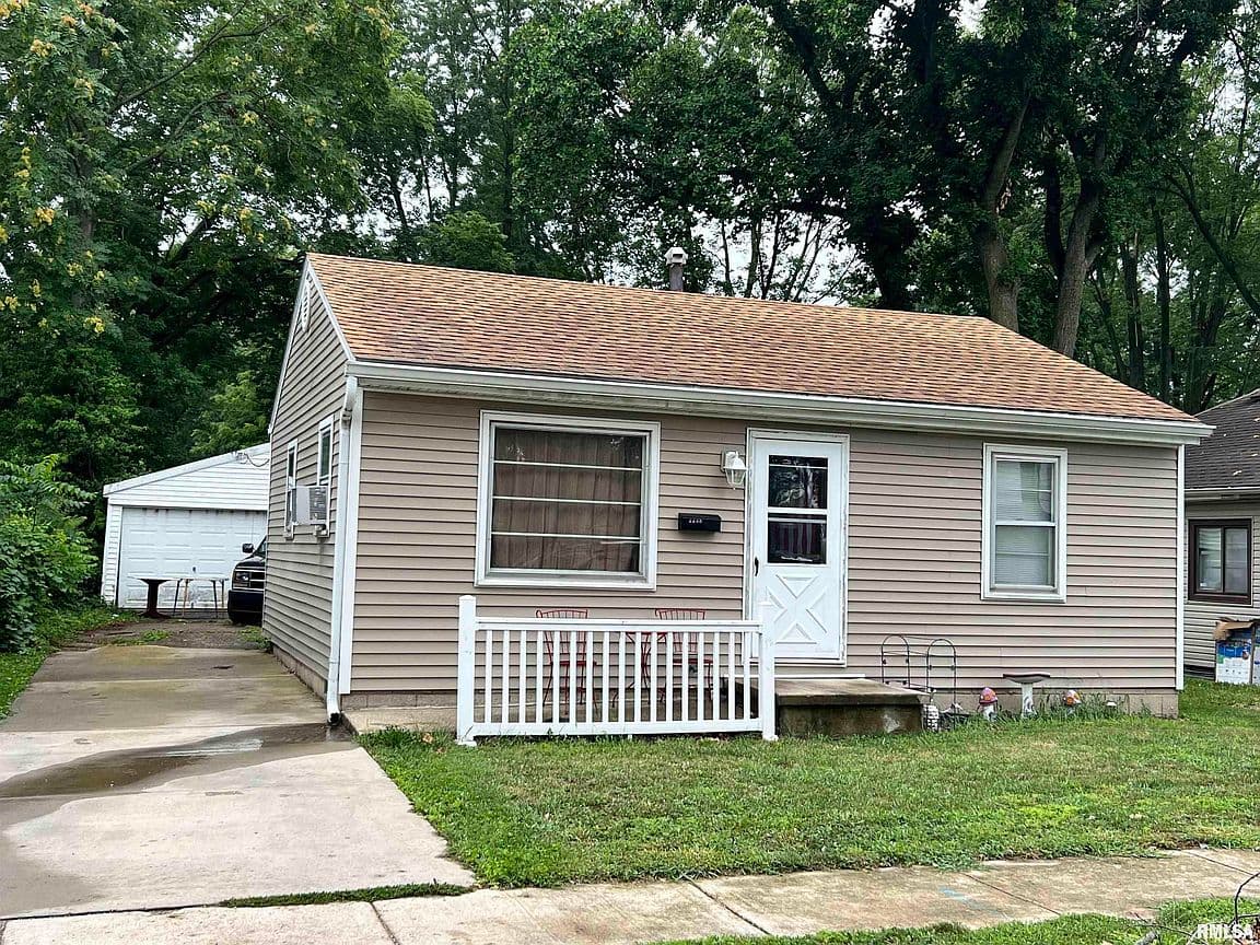 Primary listing photo