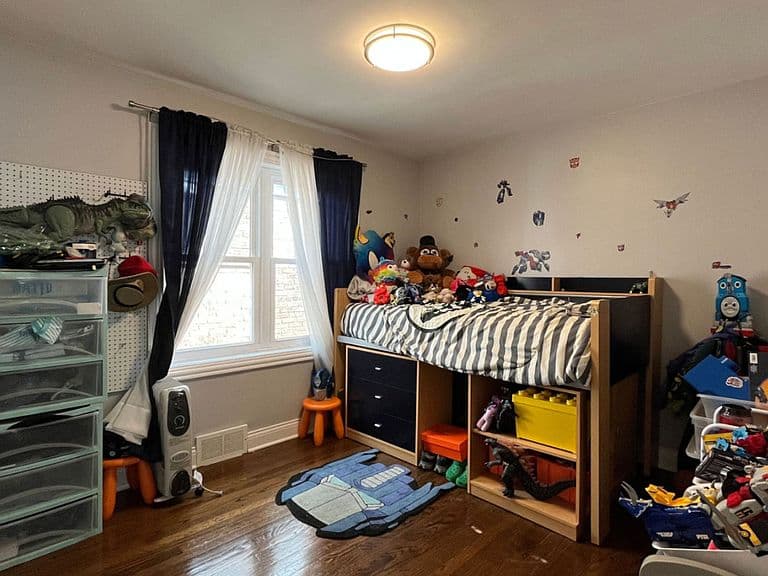 Listing photo 5