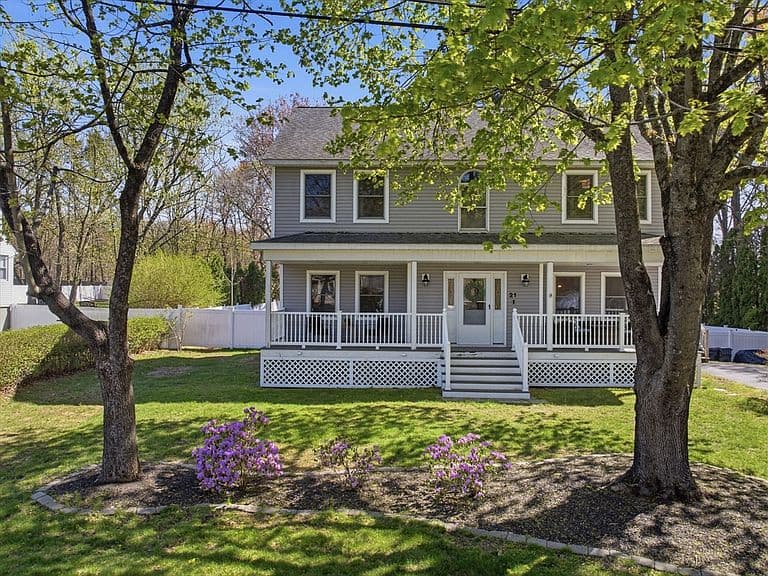 Listing photo 3