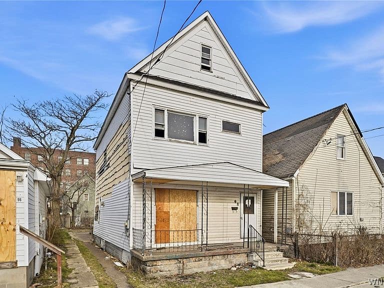 Listing photo 4