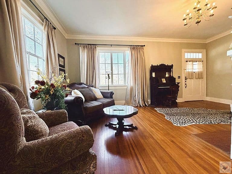 Listing photo 4