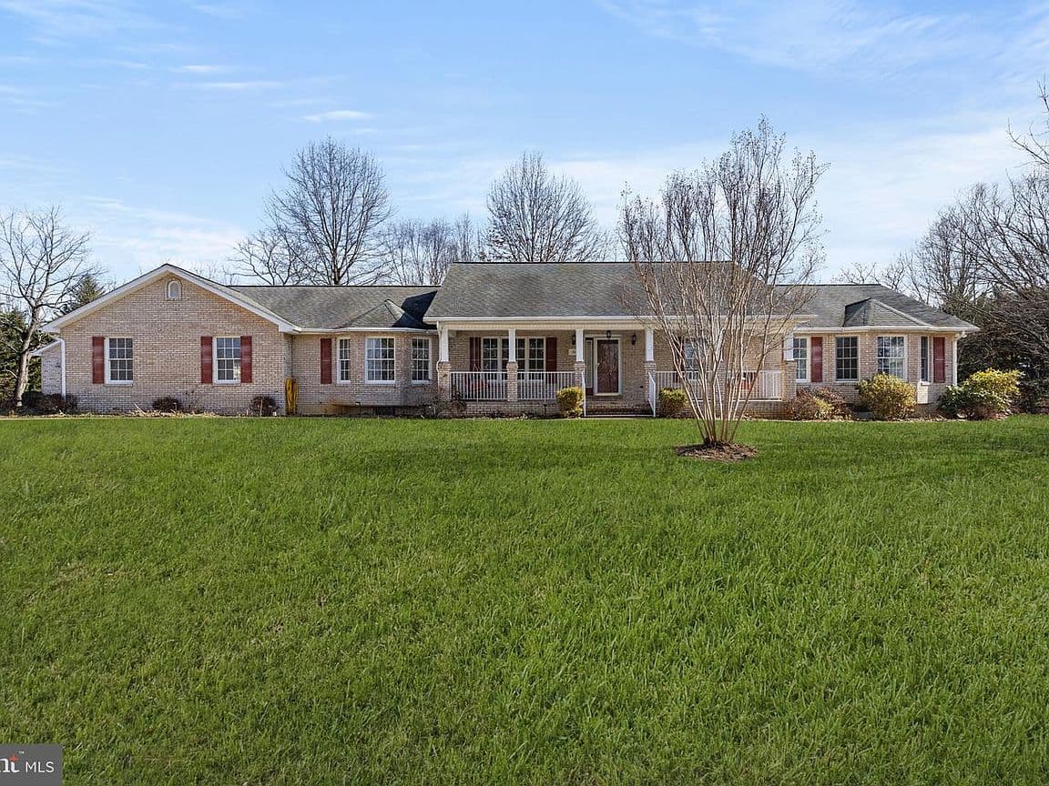 Primary listing photo