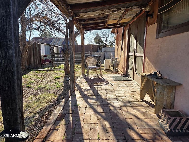 Listing photo 5