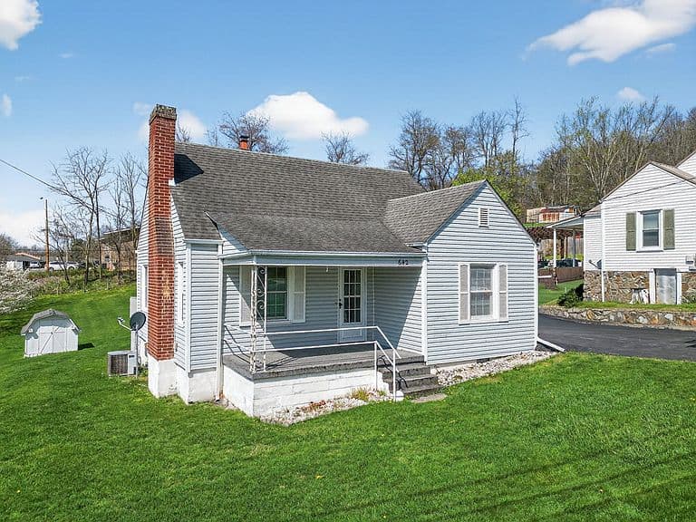 Listing photo 5