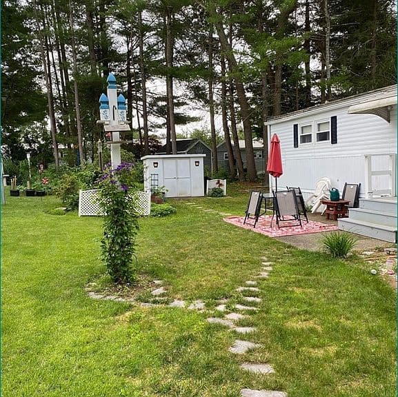Listing photo 2