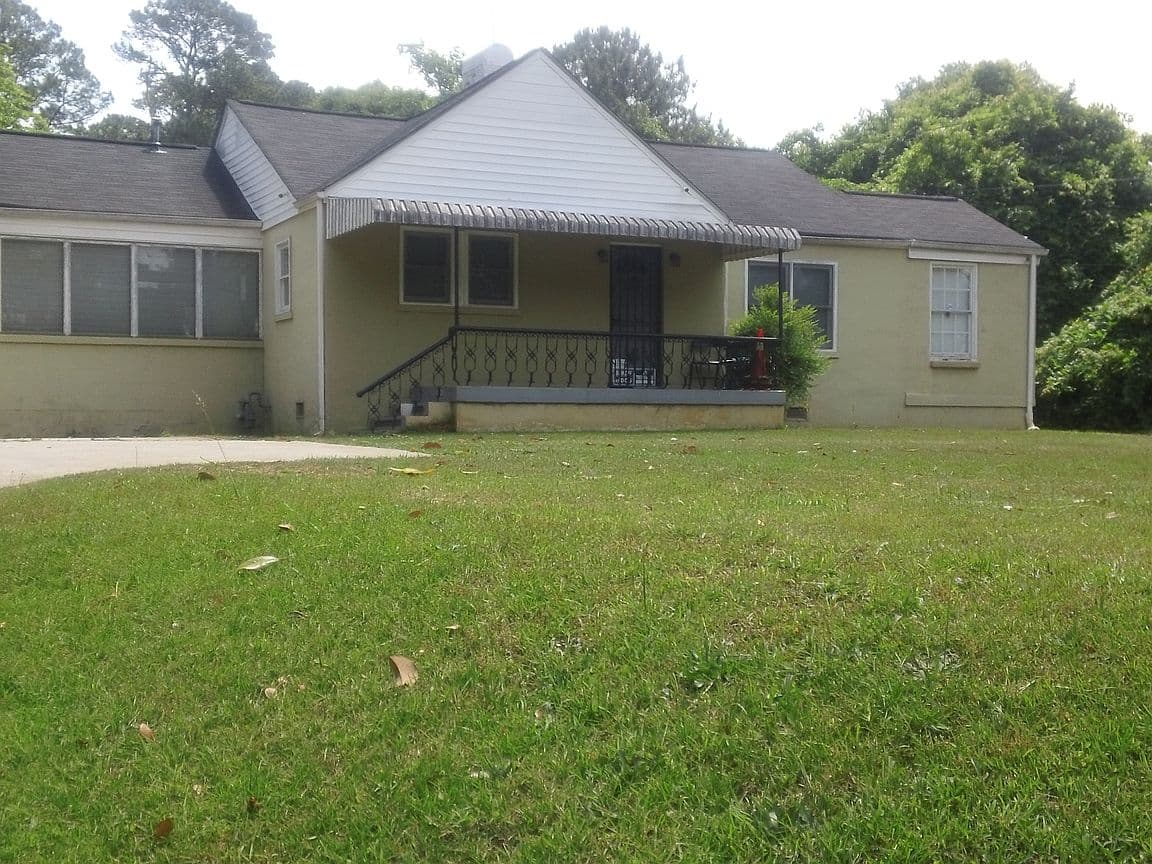 Primary listing photo