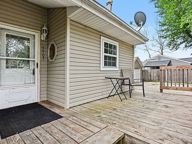 Listing photo 4